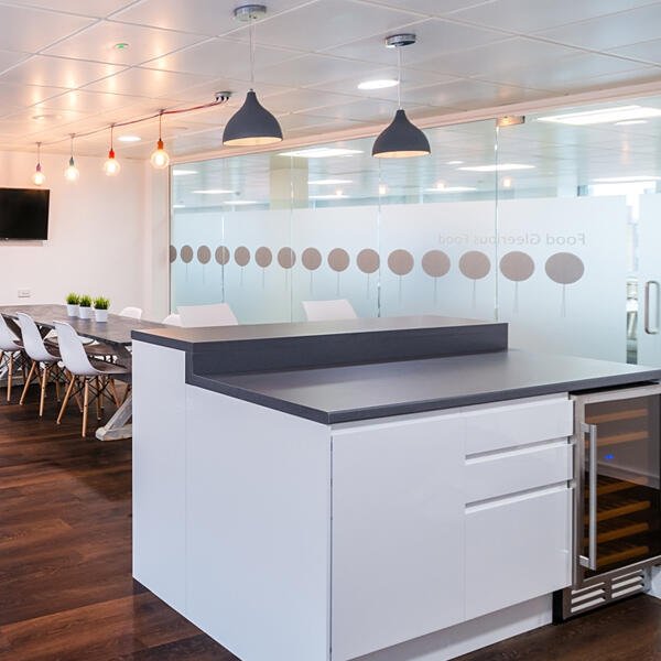 Five Benefits of Dining Areas in an Office Environment